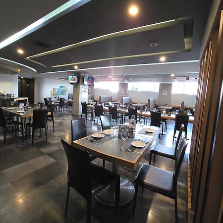 Ramada By Wyndham Mexico City Santa Fe Εξωτερικό φωτογραφία
