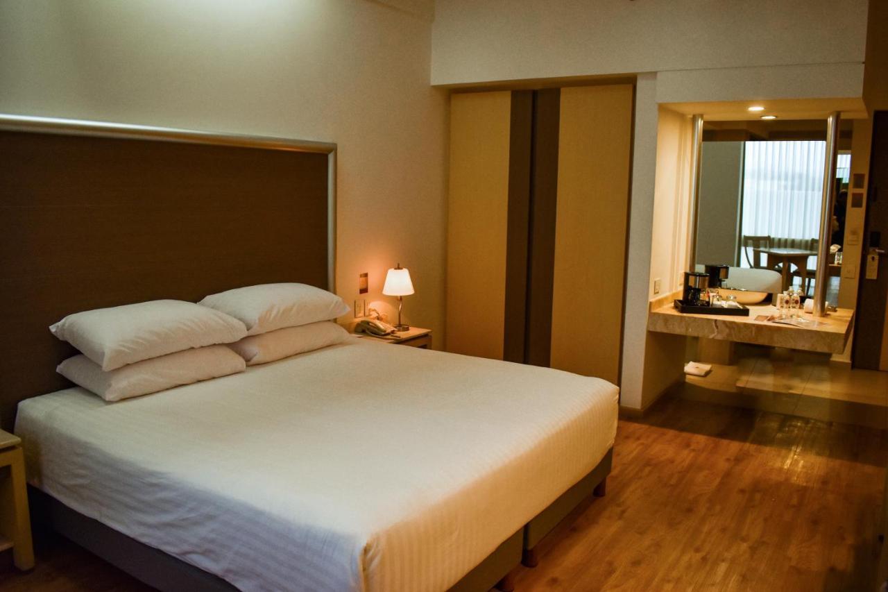 Ramada By Wyndham Mexico City Santa Fe Εξωτερικό φωτογραφία