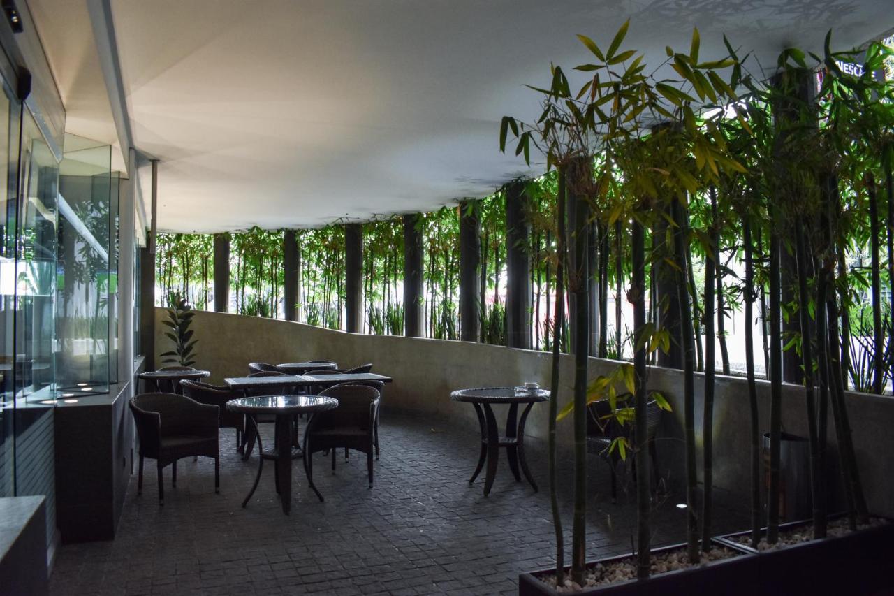 Ramada By Wyndham Mexico City Santa Fe Εξωτερικό φωτογραφία