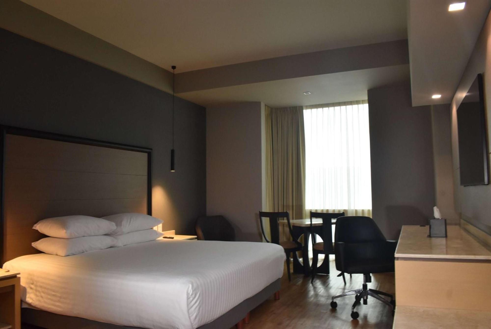 Ramada By Wyndham Mexico City Santa Fe Εξωτερικό φωτογραφία