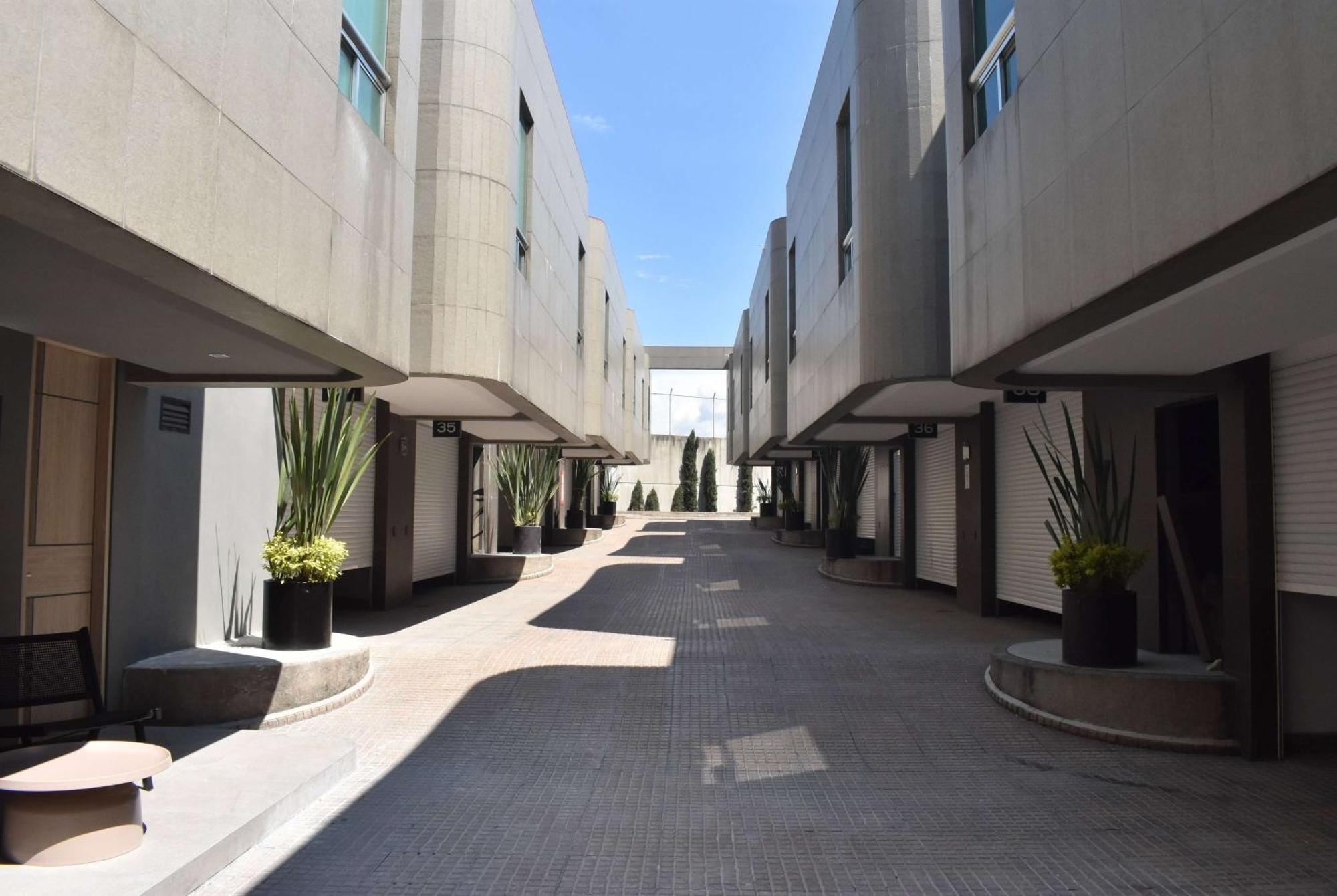 Ramada By Wyndham Mexico City Santa Fe Εξωτερικό φωτογραφία