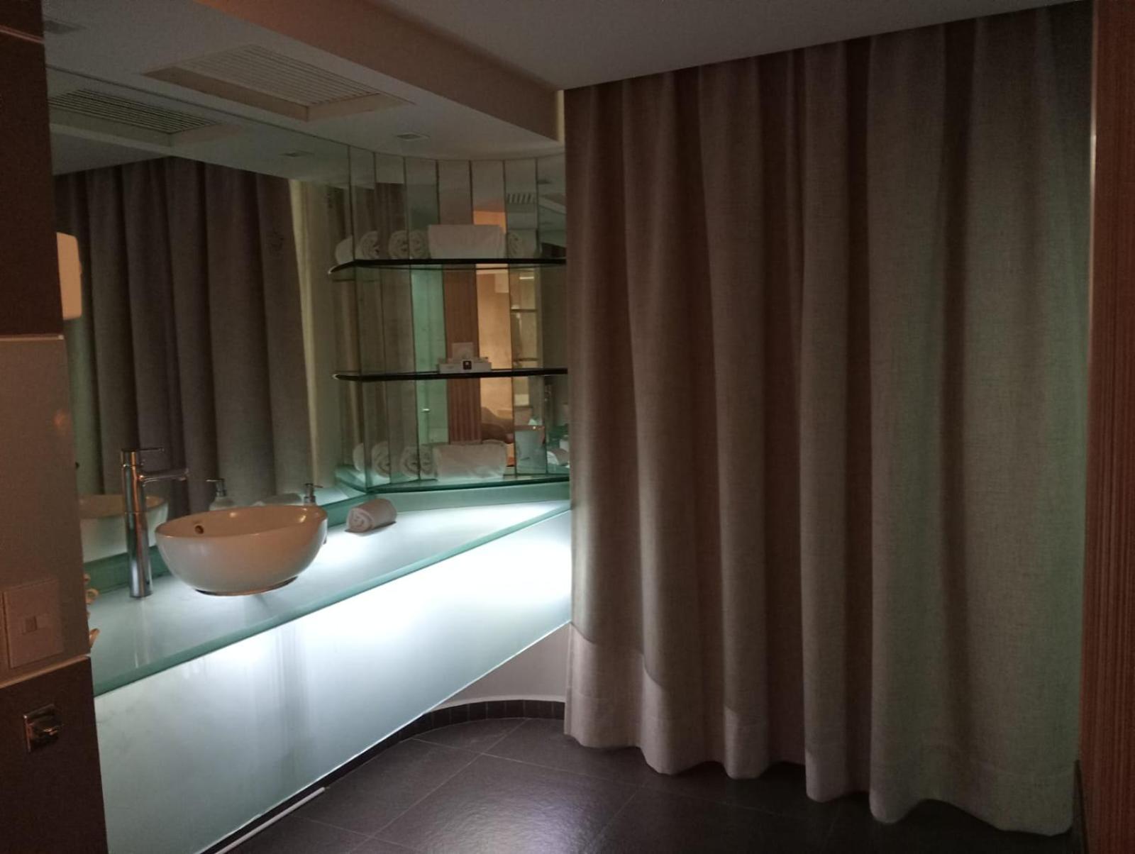 Ramada By Wyndham Mexico City Santa Fe Εξωτερικό φωτογραφία