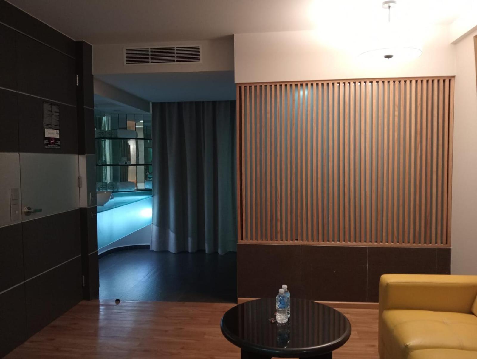 Ramada By Wyndham Mexico City Santa Fe Εξωτερικό φωτογραφία