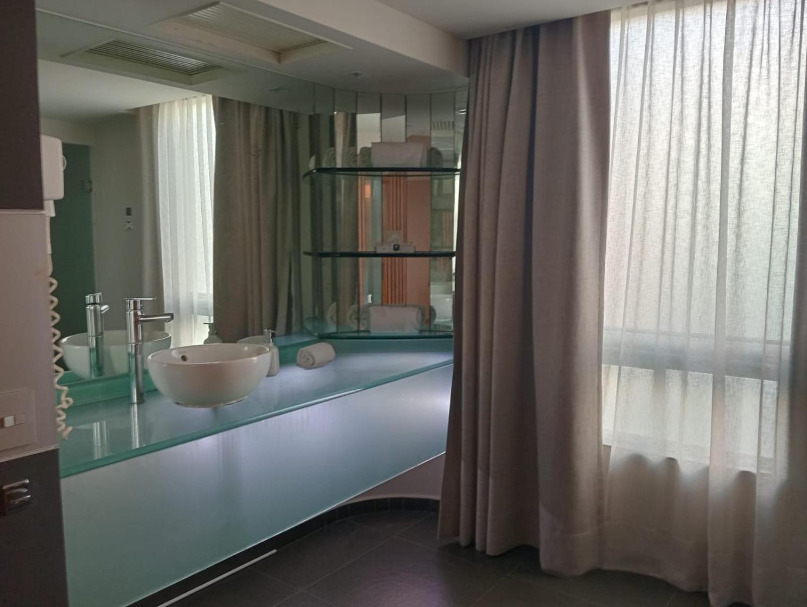 Ramada By Wyndham Mexico City Santa Fe Εξωτερικό φωτογραφία