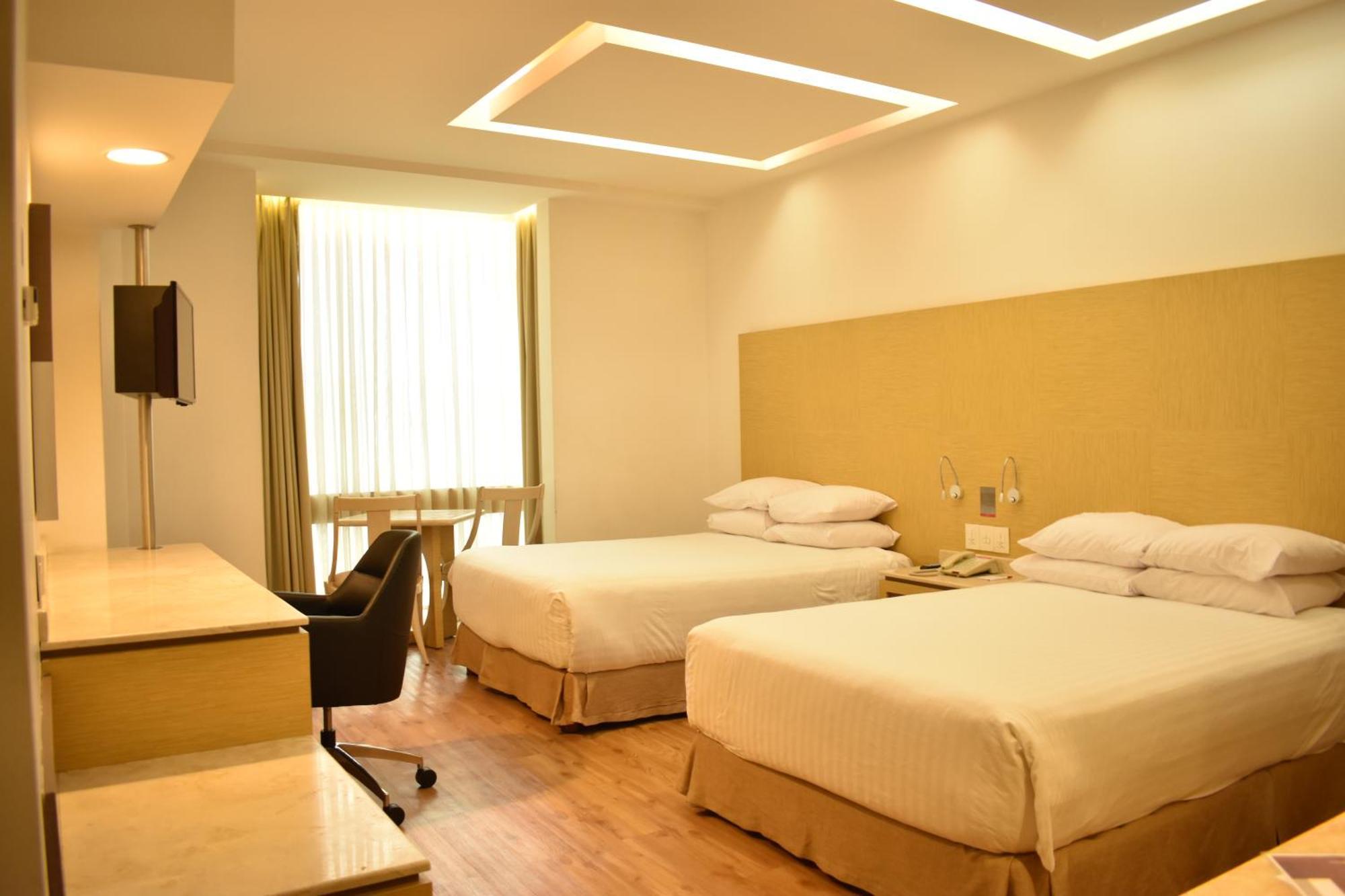 Ramada By Wyndham Mexico City Santa Fe Εξωτερικό φωτογραφία